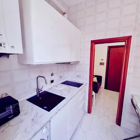 Rhome Sweet Rhome Rome