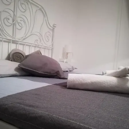 Rhome Sweet Rhome Apartment *